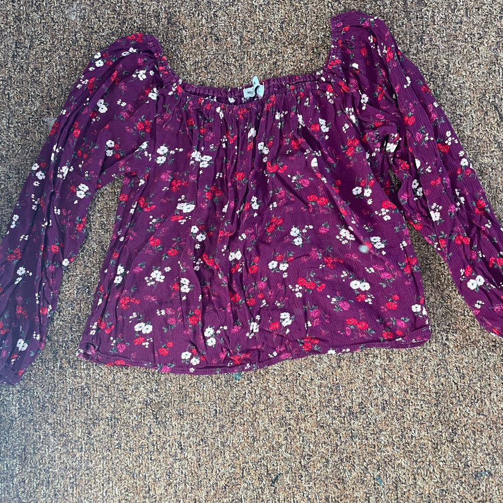 Top: size: m.           Jean jacket: size: m